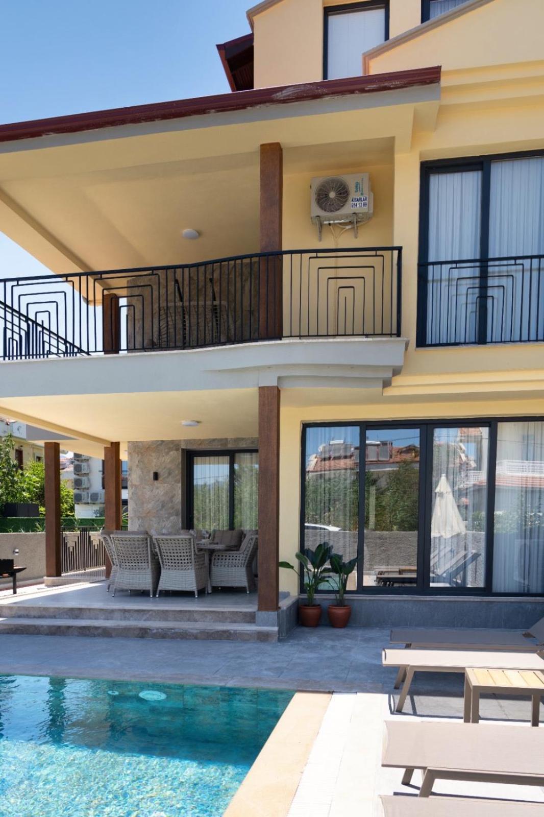 Villa Sorrento Fethiye Esterno foto